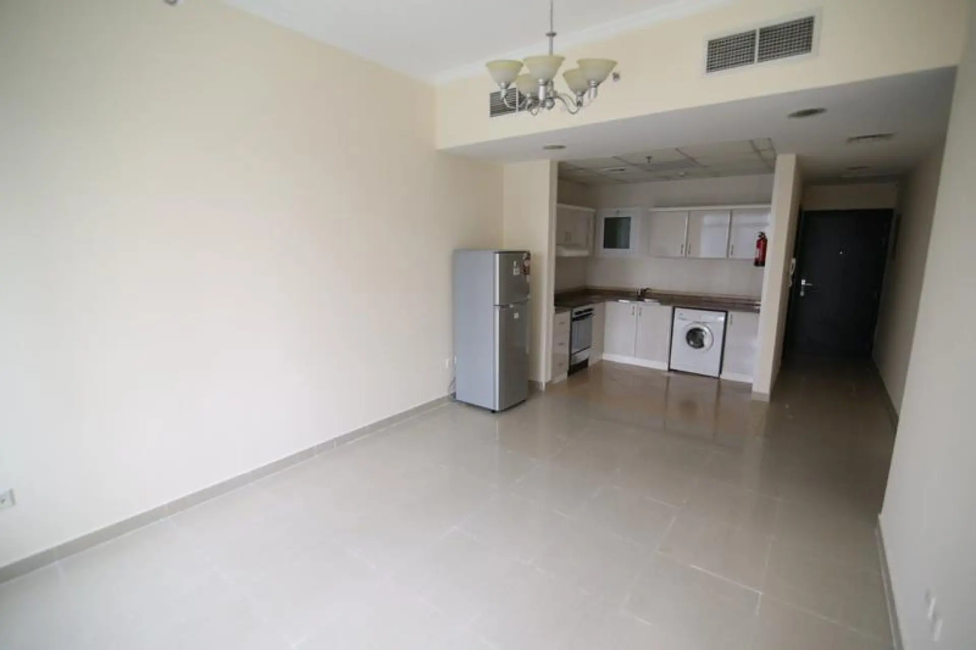 lci1-1590743394177 A louer 1 chambre à JLT - Lake City Tower 78k – Appartement Dubai (2/7)