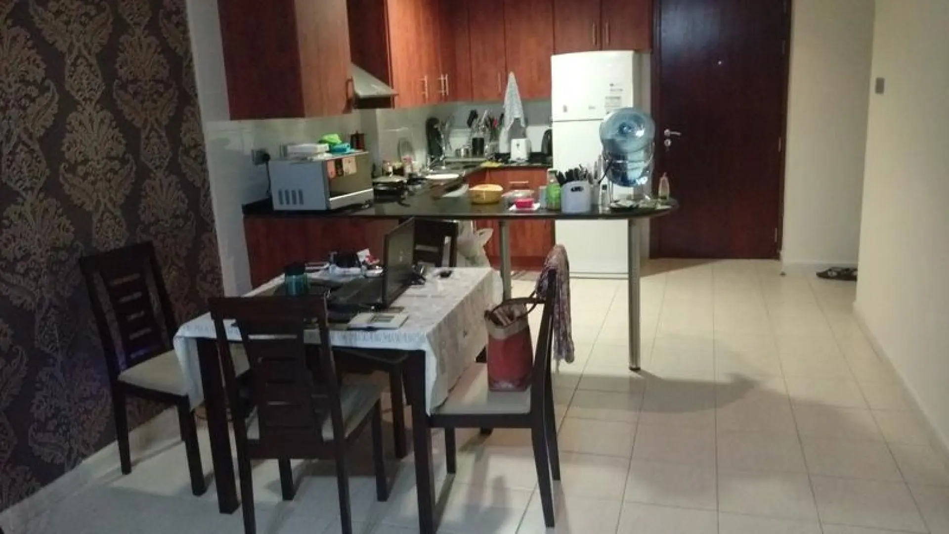 le7-1590744256233 Bon Deal! Tout meublé 1 Ch @ 95k à Lake View – Appartement Dubai (8/9)