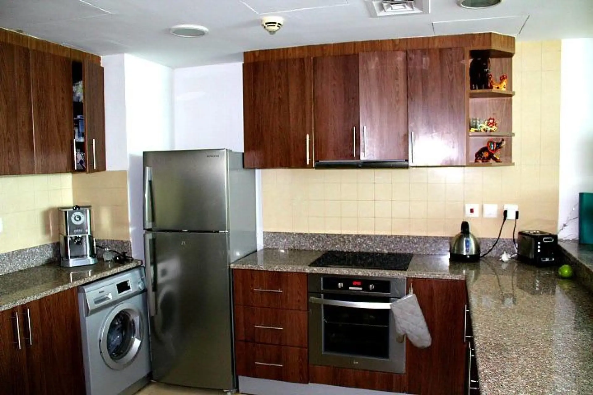 1 chambre entièrement meublé à Movenpick Laguna Tower – Appartement Dubai (4/6)