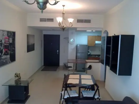 Appartement 2 pièces meublé sur la Marina à très bon prix – Appartement Dubai (1/8)