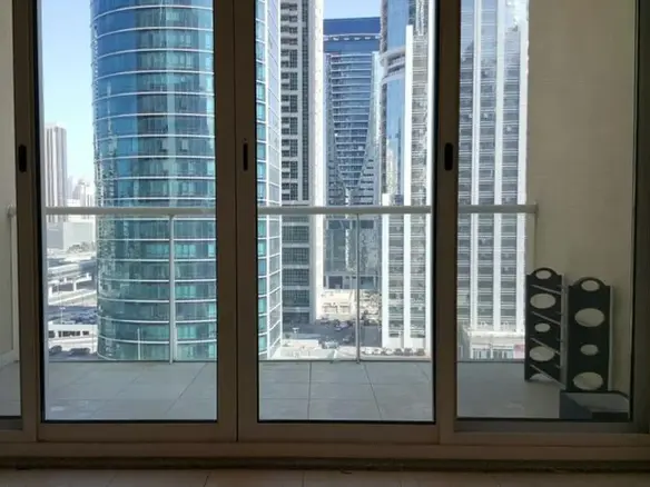 Studio à louer à JLT – Appartement Dubai (1/9)