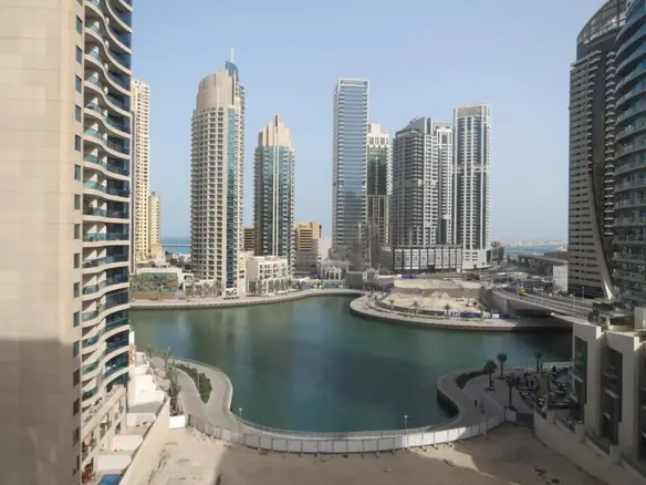 Refroidisseur et Gas gratuit, Pleine vue sur la marina – Appartement Dubai (1/6)