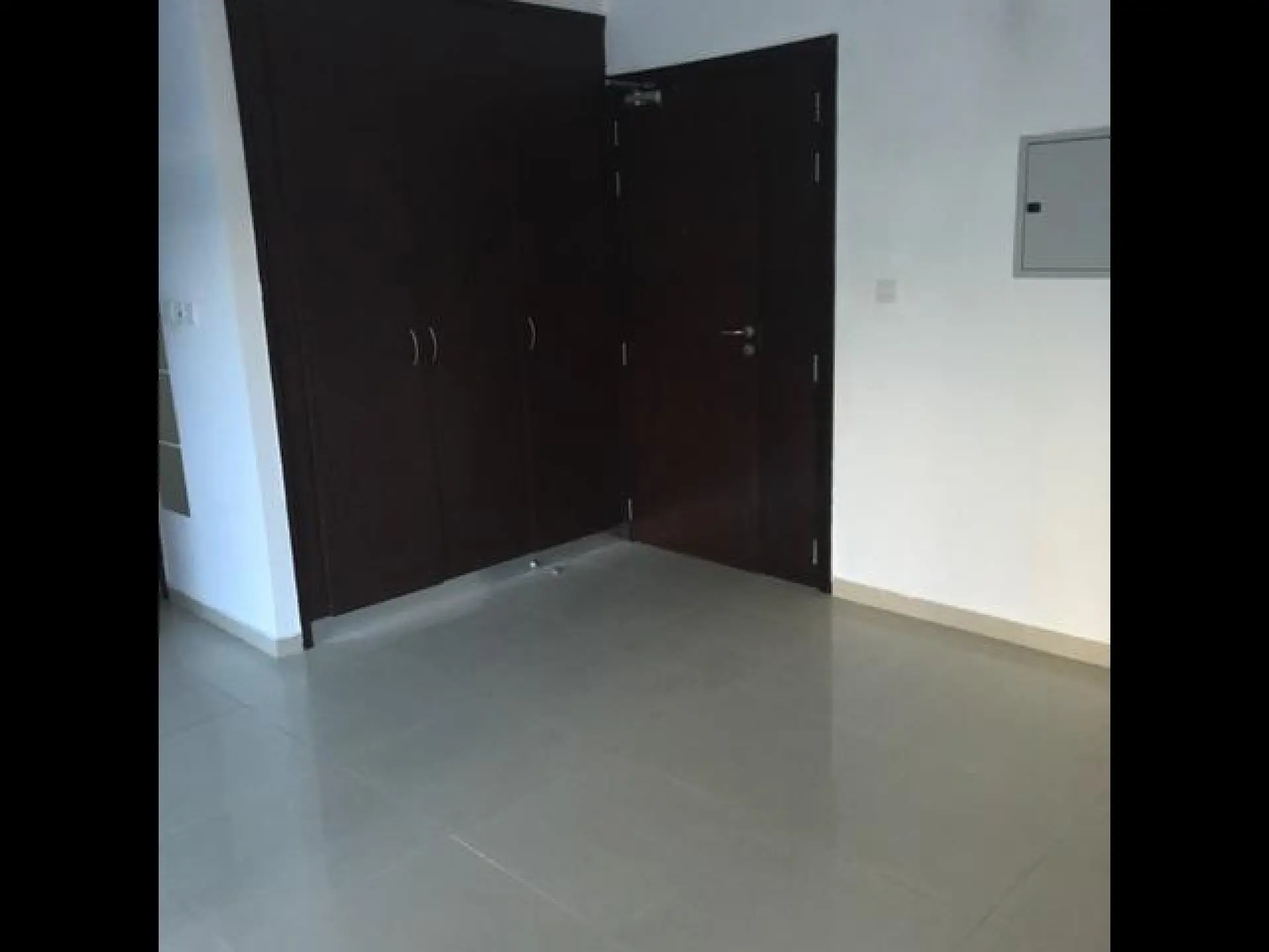 main2-1590742155457 Super affaire! Grand studio de 46 m2 à louer – Appartement Dubai (2/6)