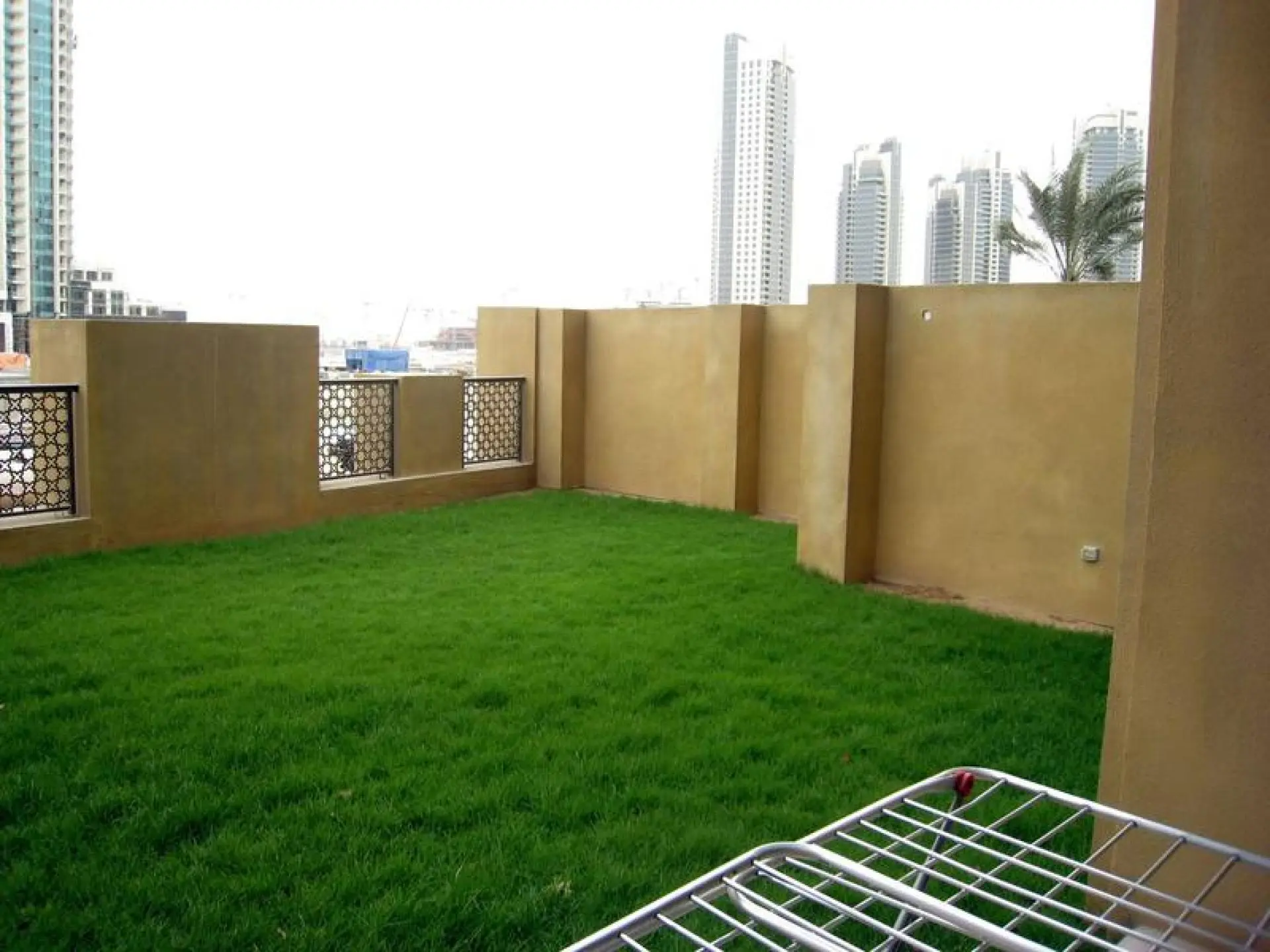 *APPARTEMENT A UNIQUE JARDIN PRIVE A DUBAI MARINA* BELLE LOCATION – Appartement Dubai (1/3)