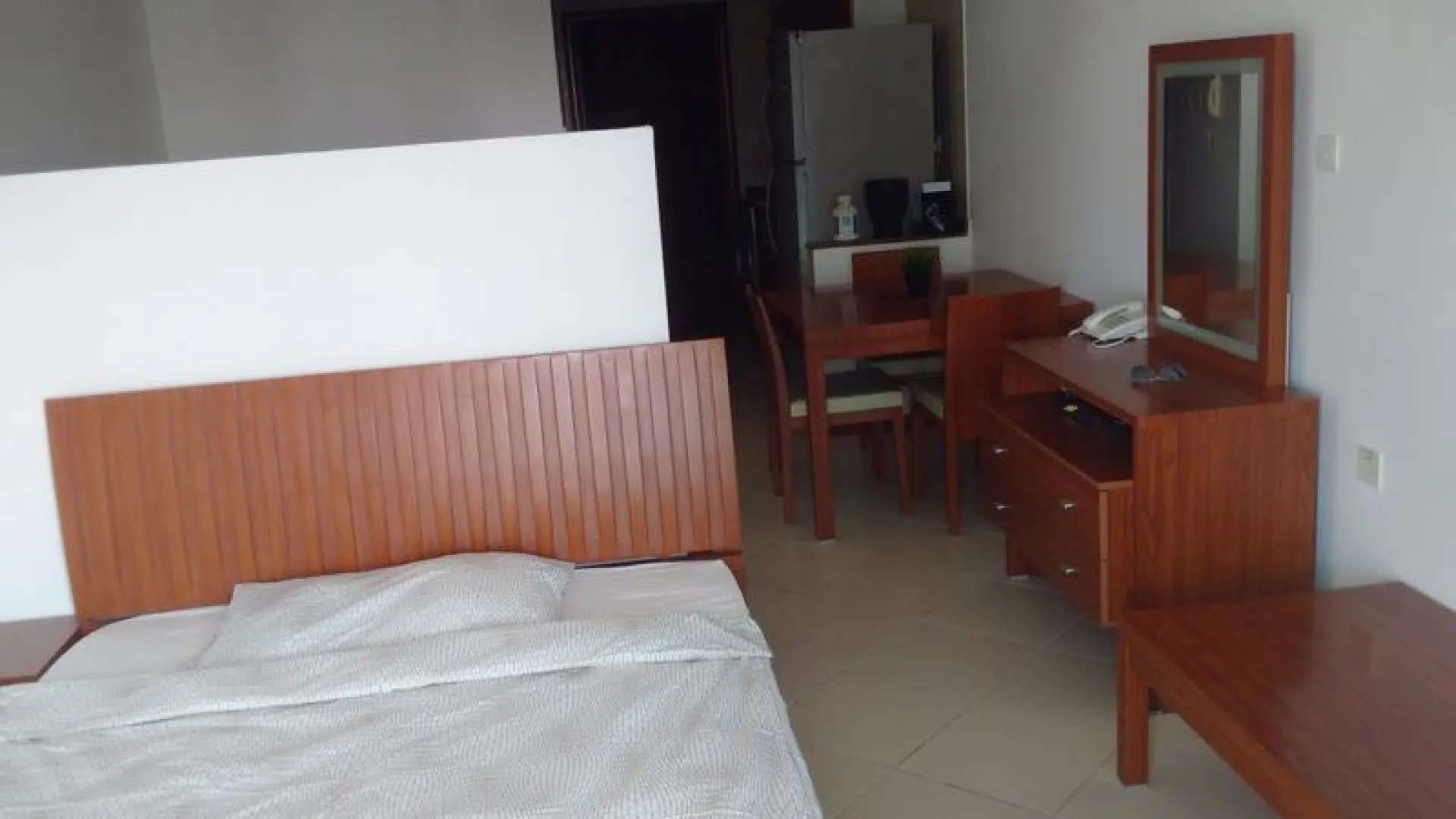 STUDIO MEUBLE A LOUER A DIAMOND 2 – Appartement Dubai (3/6)