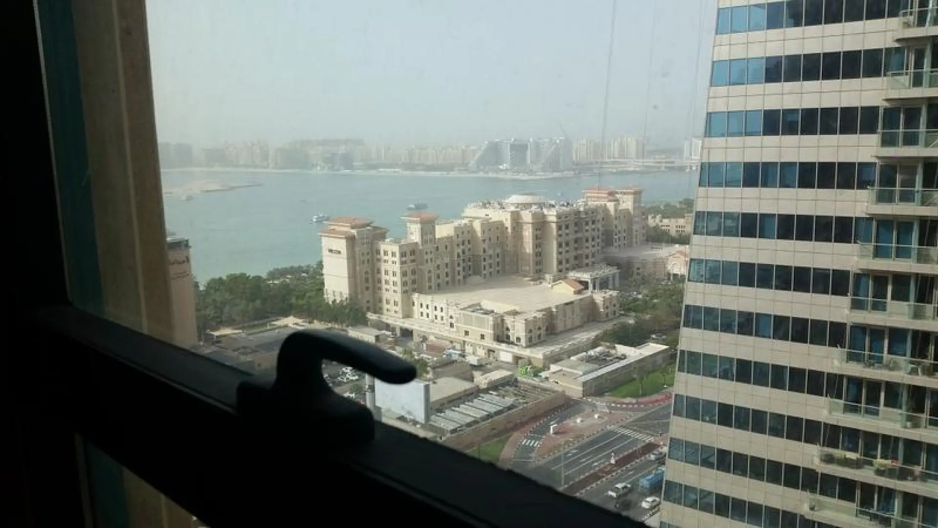 mro1-1590744649254 Marina Crown à louer – Appartement Dubai (2/7)