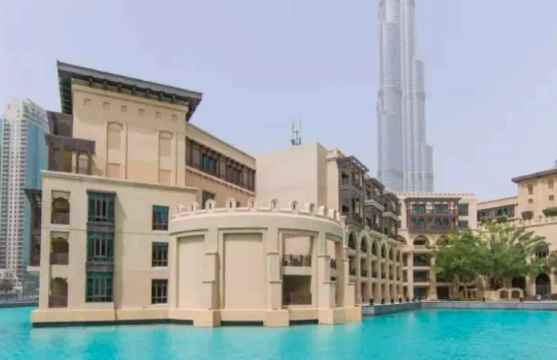 oti3-1590741897105 Magnifique 4 pièces avec raie de jardin vue piscine – Appartement Dubai (4/6)