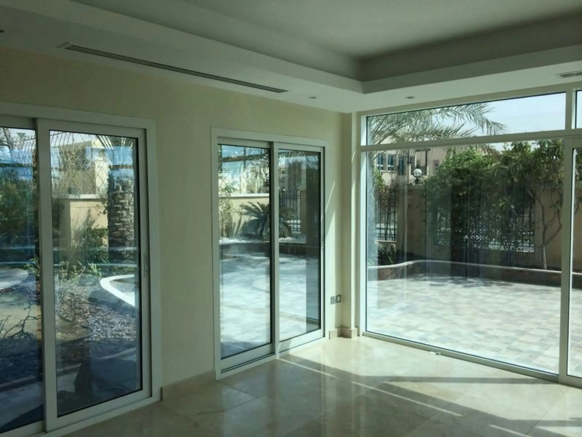 photo31-1590748073440 JVT villa 5 pieces a louer, avec piscine – Villa Dubai (7/7)