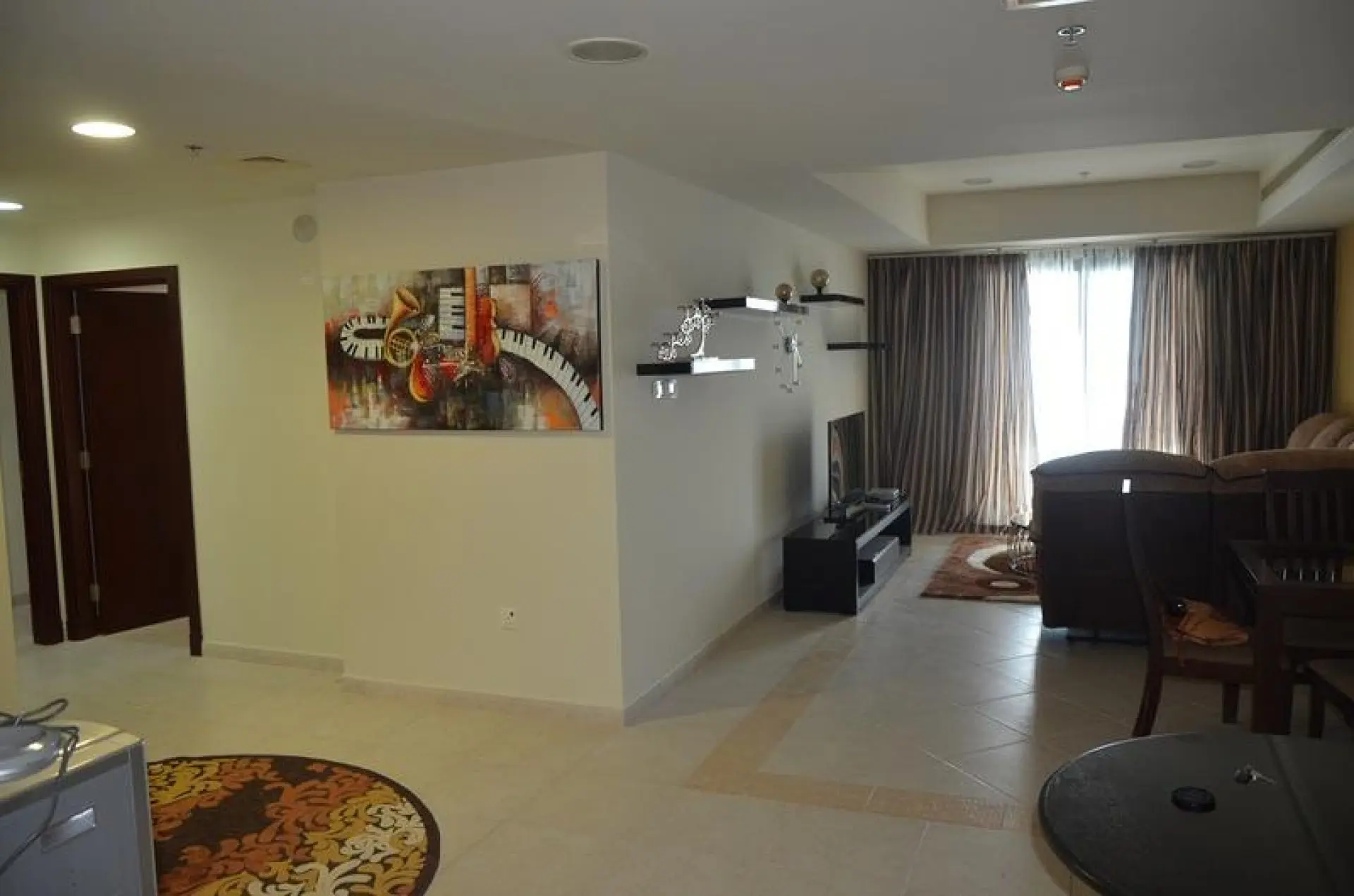 Superbe appartement de 2 CH entièrement meublé – Appartement Dubai (2/9)