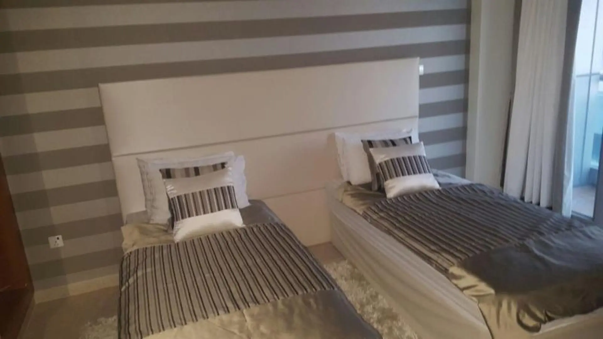 3 CH LUXUEUSES MEUBLEE + BONNE AVEC VUE 100% SUR LA MER – Appartement Dubai (5/7)