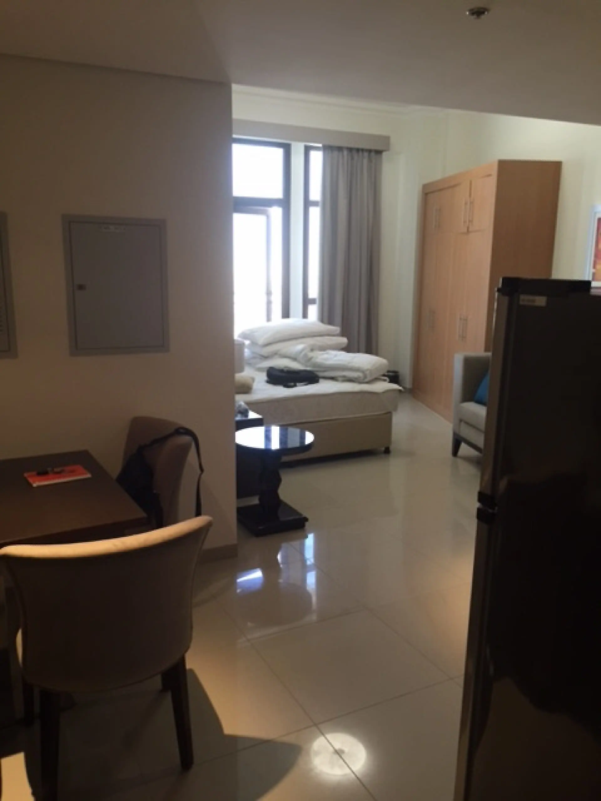 Joli studio neuf, bien agencé et entièrement meublé près du Mall of Emirates Joli studio neuf, bien agencé et entièrement meublé près du Mall of Emirates – Appartement Dubai (1/10)