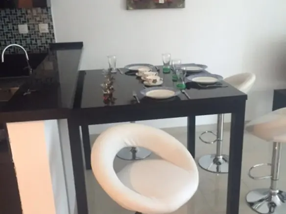 Superbe 2 pièces meublé avec vue mer – Appartement Dubai (1/10)