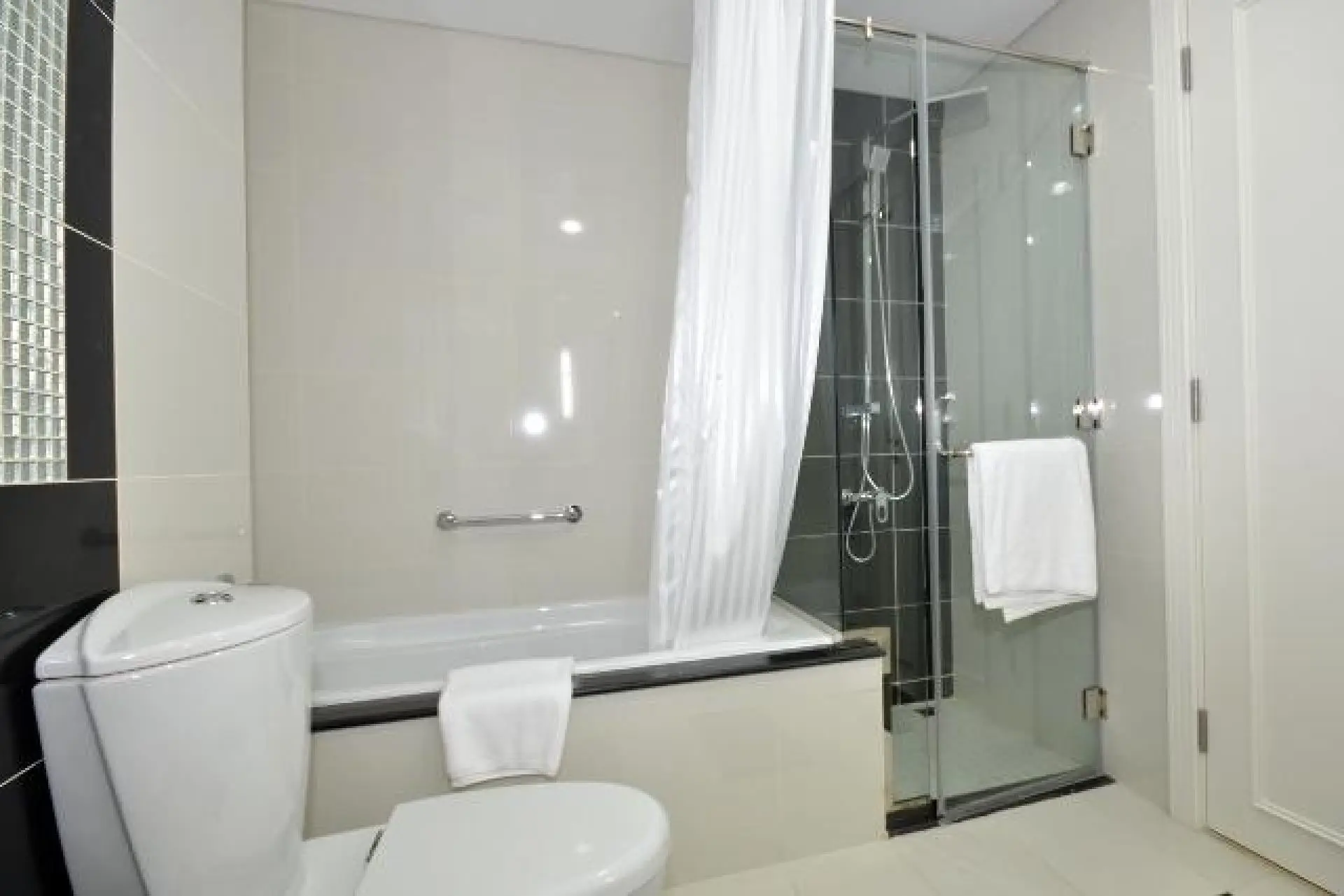 Entièrement meublé 1 CH chez Damac Maison – Appartement Dubai (3/7)