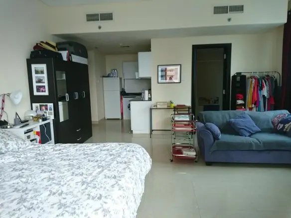 Studio disponible pour 6 mois ou 1 an – Appartement Dubai (1/4)