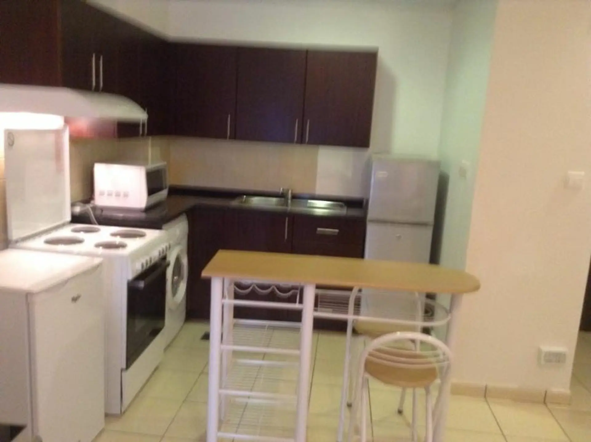 kitchen-1591160243541 Trés joli appartement 2 pièces entièrement meublé – Appartement Dubai (4/7)