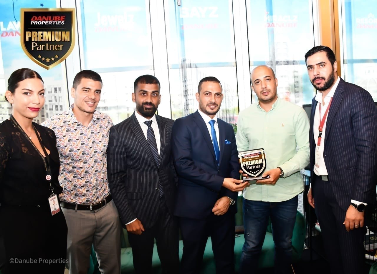 HBS Real Estate, Élue Meilleure Agence Immobilière par Danube 1 - Dubai Immobilier IMG 7351 - Immobilier Dubai