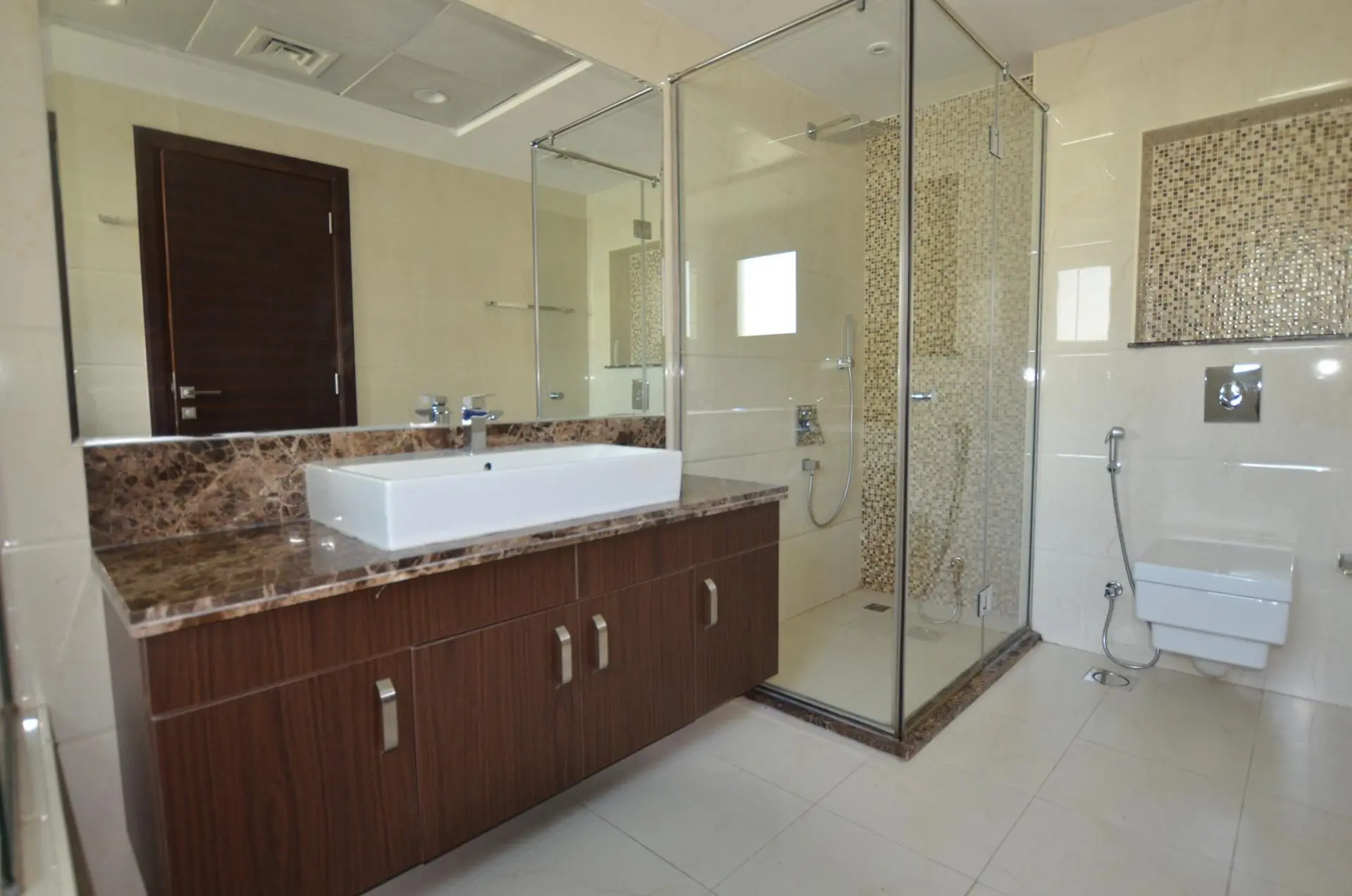 4 chambres au coeur du quartier vert de Dubai – Maison Dubai (11/18)