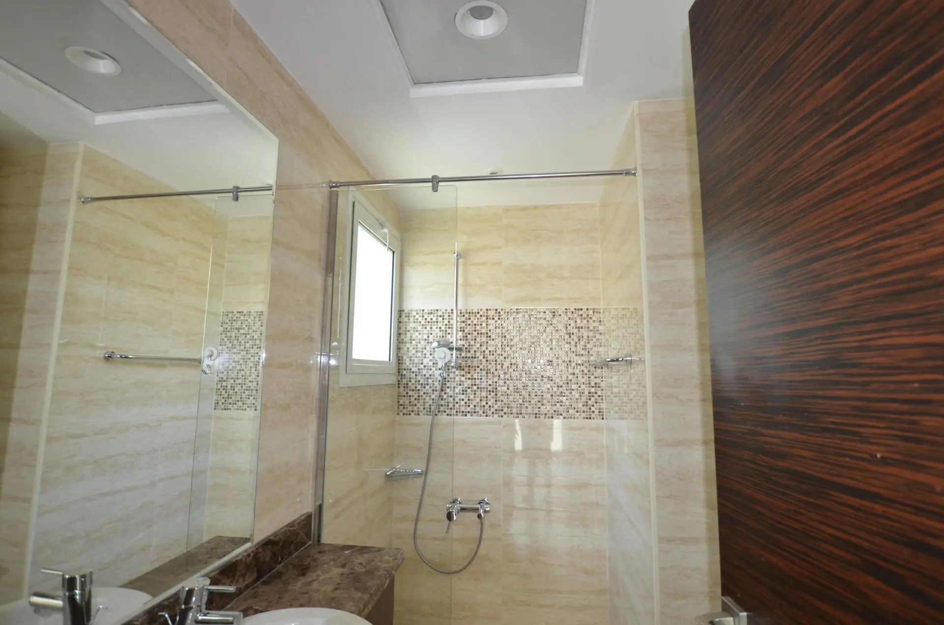 4 chambres au coeur du quartier vert de Dubai – Maison Dubai (15/18)