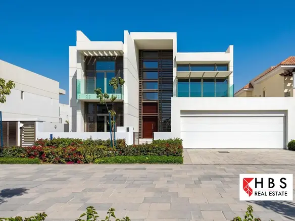 Opportunité exceptionnelle à District One: Villa contemporaine 500m2 - 5 chambres à proximité du lagon. FRAIS DE NOTAIRE OFFE