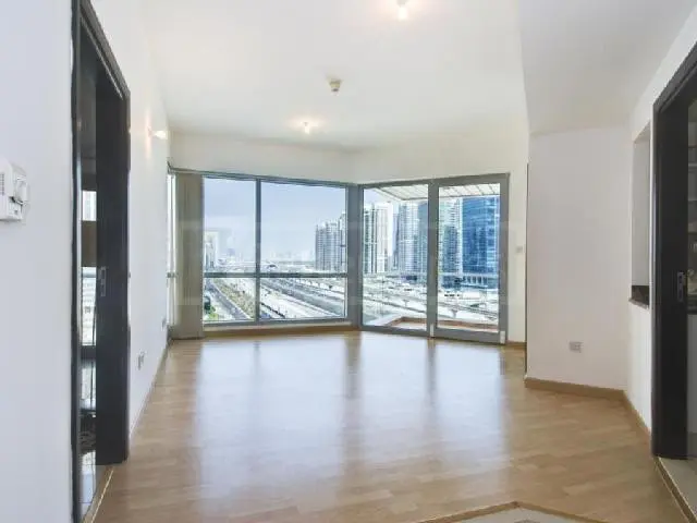 Grand appartement 2 chambres avec vue impressionante à la Marina – Appartement Dubai (2/8)