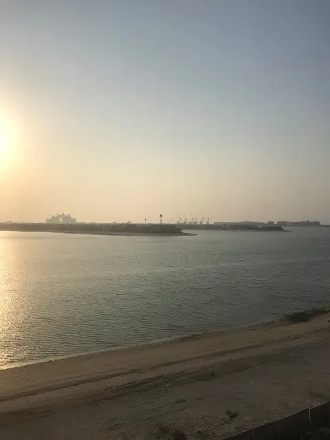 158876369582 Magnifique appartement F2 avec vue complète sur la mer – Appartement Dubai (3/8)