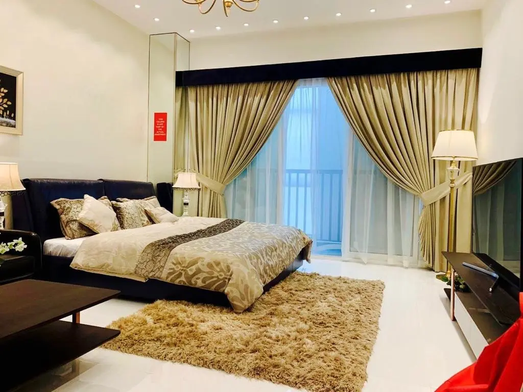 2 Exclusivité/Revente: Belle opportunité studio neuf semi-meublé - résidence Wavez by Danube. Appartement Dubai (4/7)