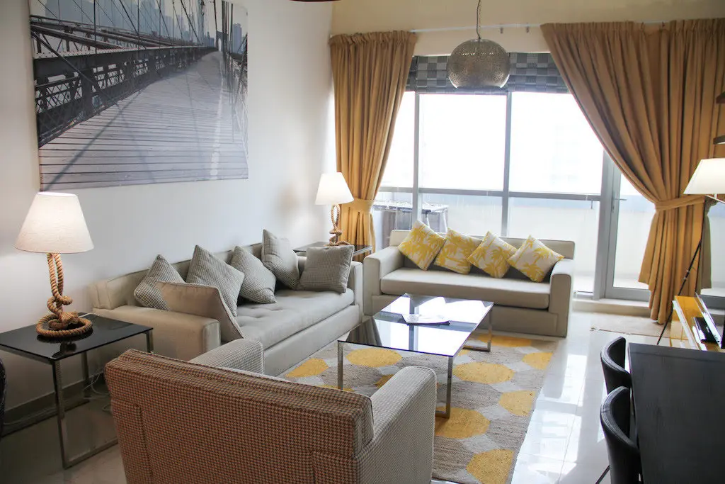 2bedMarina5-1590746750382 2 bedrooms sur la Marina entièrement meublé – Appartement Dubai (5/10)