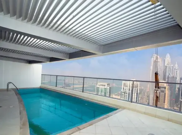 Triplex de 5 chambres avec vue spectaculaire sur la Mer et la Marina – Appartement Dubai (1/9)