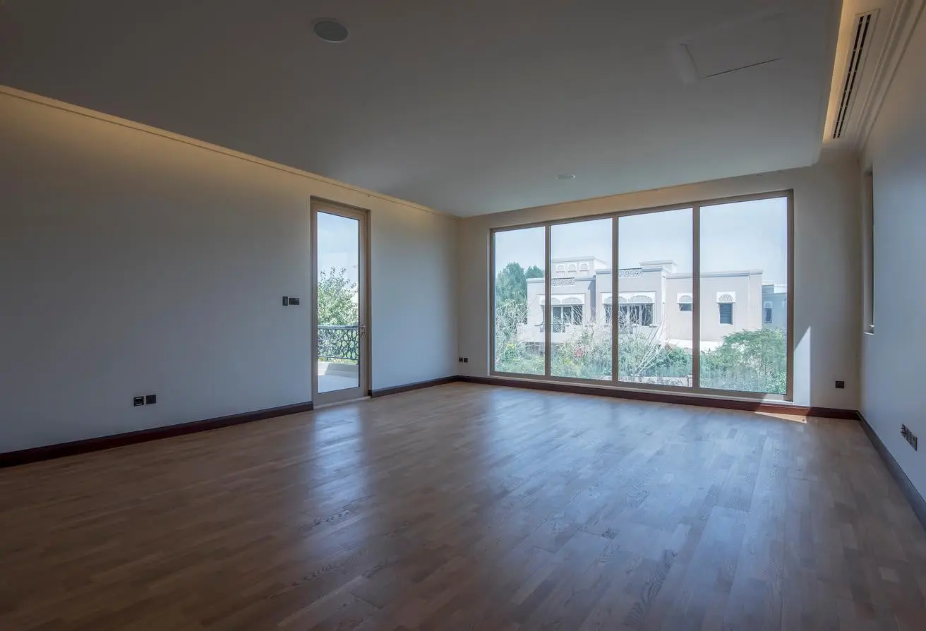 7274749-1eb77o Immense villa de luxe dans la plus exclusive communauté de Dubai – Villa Dubai (2/10)