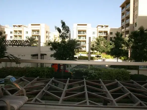 The Greens grand 2 chambres avec bureau – Appartement Dubai (1/8)