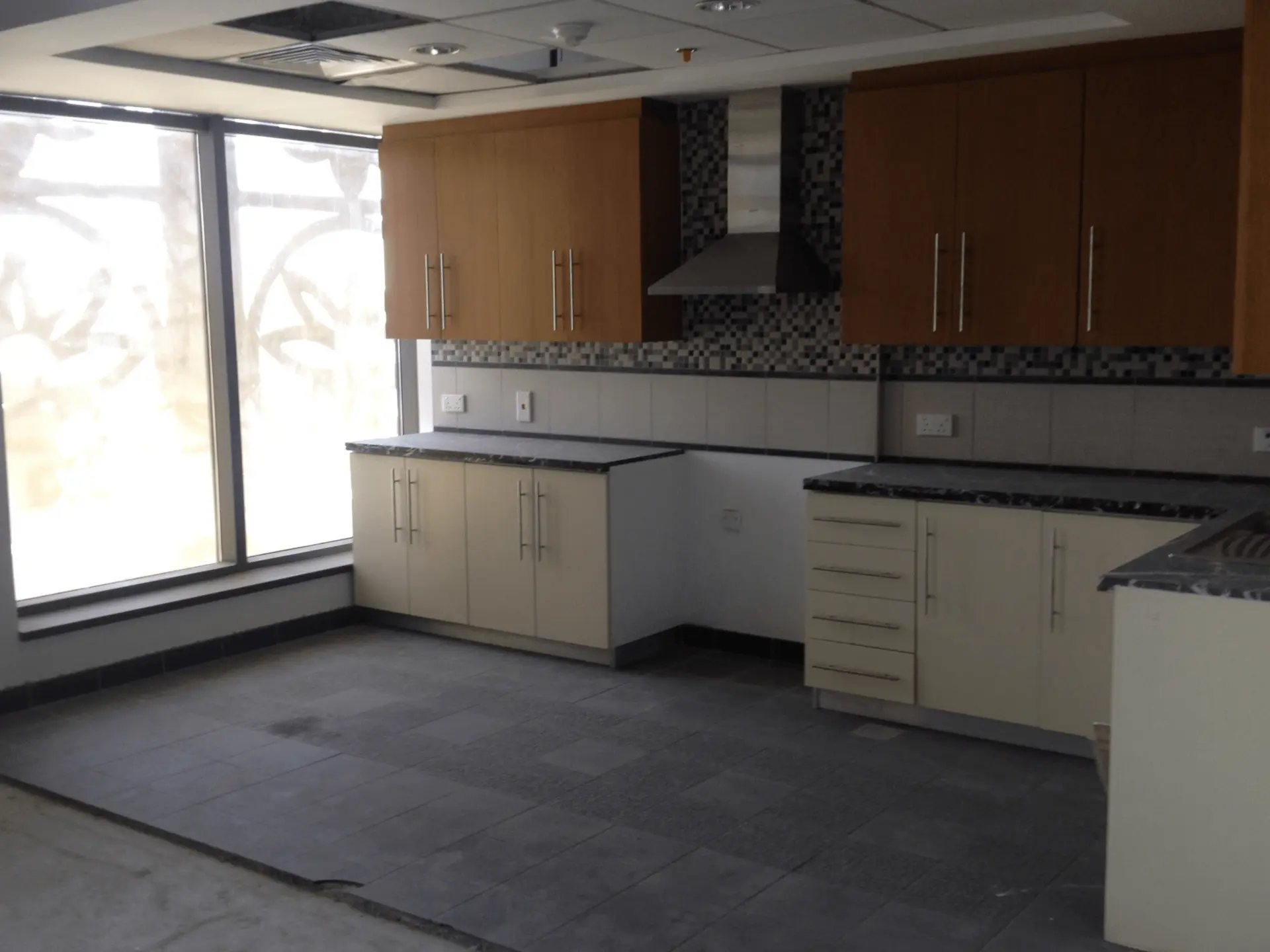 Superbe loft avec vue extraordinaire sur le Palm – Appartement Dubai (3/9)