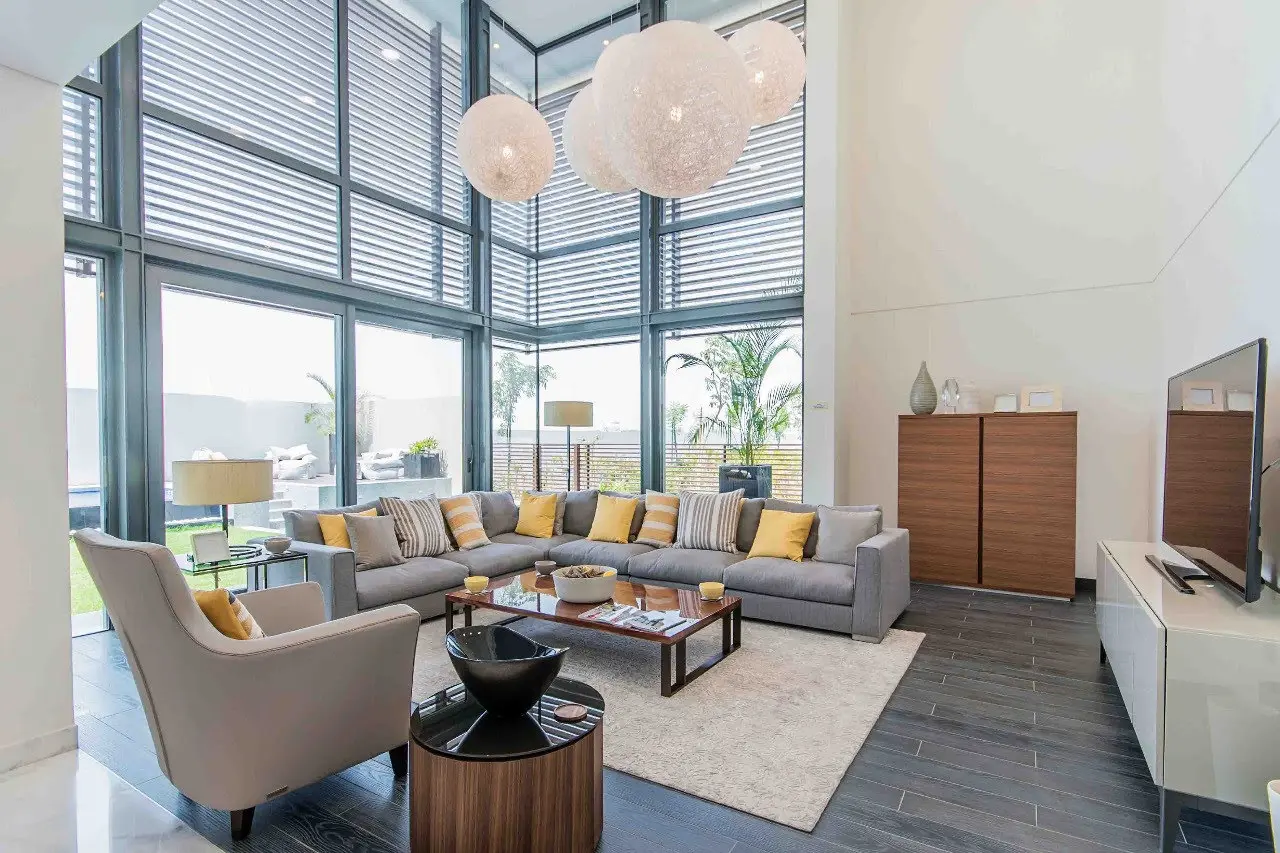 PHOTO-2019-07-14-15-27-05-159074181477 Grande Villa de luxe 5 chambres avec jardin et piscine – Villa Dubai (10/20)