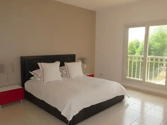 Villa Springs 3 chambres + bureau disponible pour une famille – Villa Dubai (1/5)