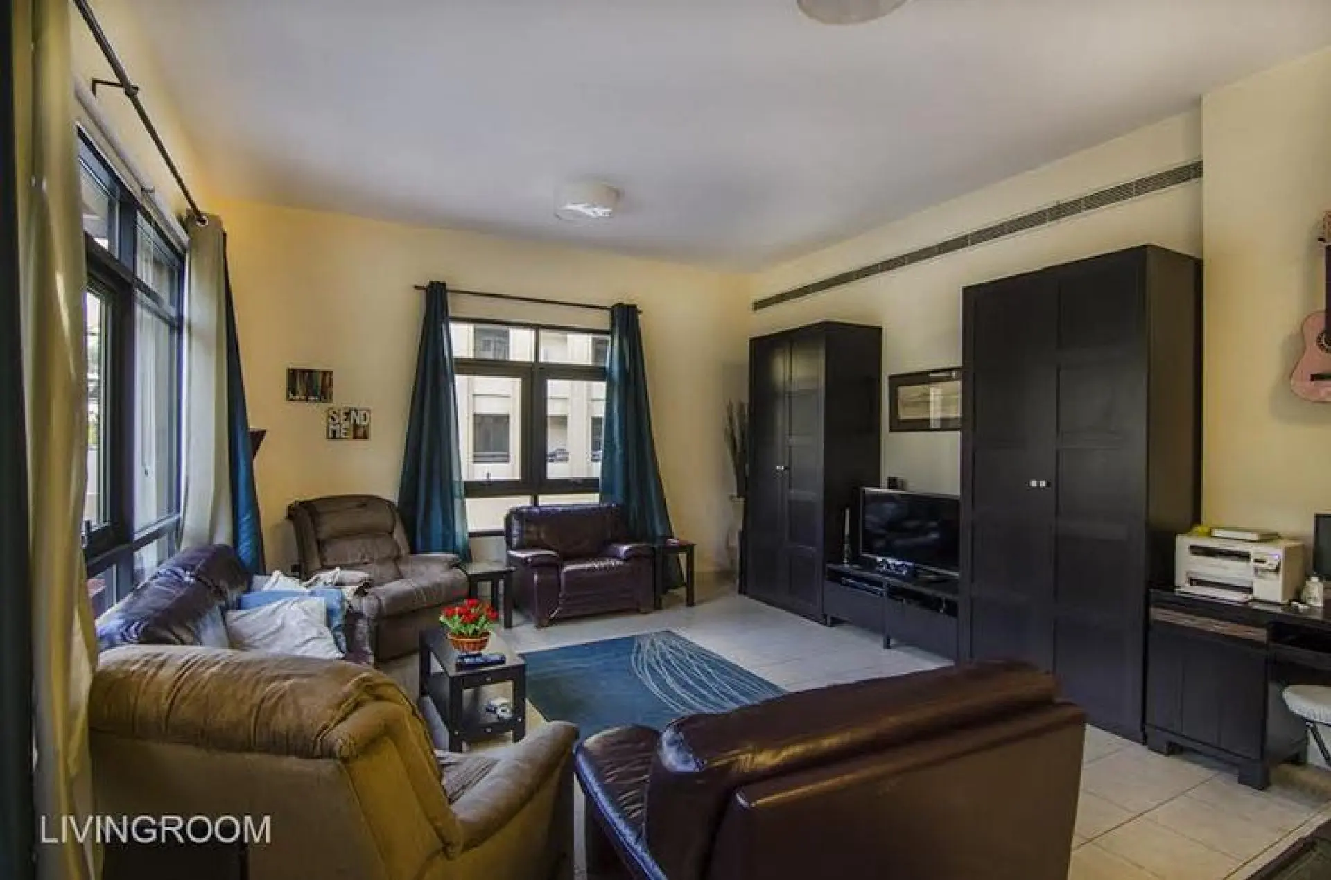 alj42-1590742580121 3 ch + bureau + cour intérieur – Appartement Dubai (3/9)
