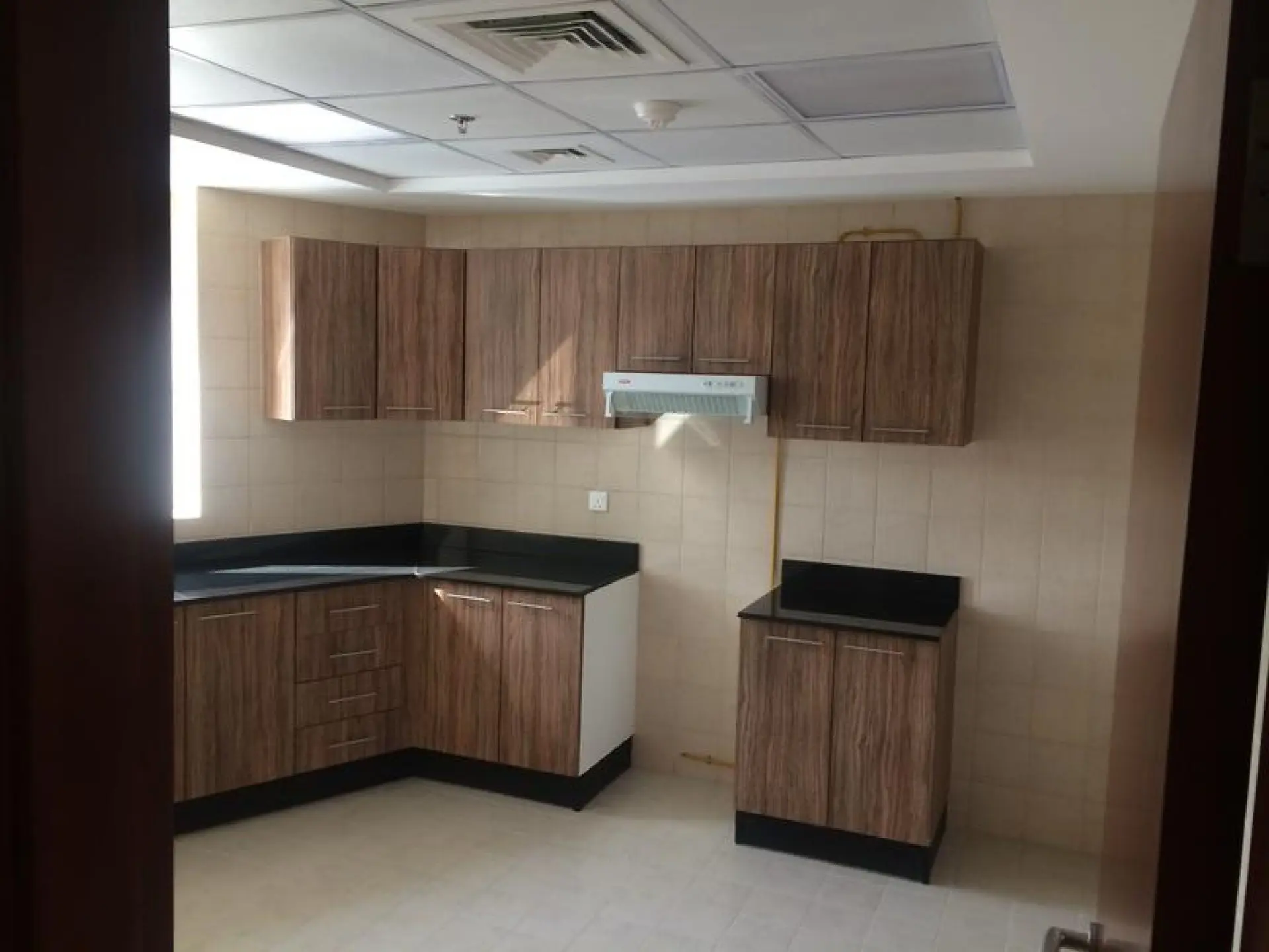 Urgent 2 chambres à Al Najoom Tower vue sur Burj Khalifa – Appartement Dubai (5/8)