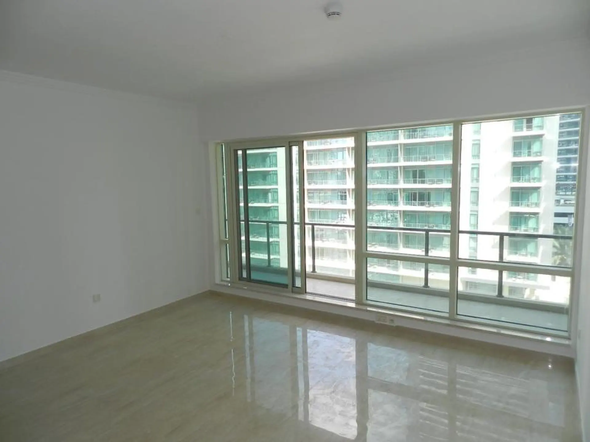 1 CH- Unité rare - Majara 5 - Vacant - Vue sur la Marina – Appartement Dubai (3/10)