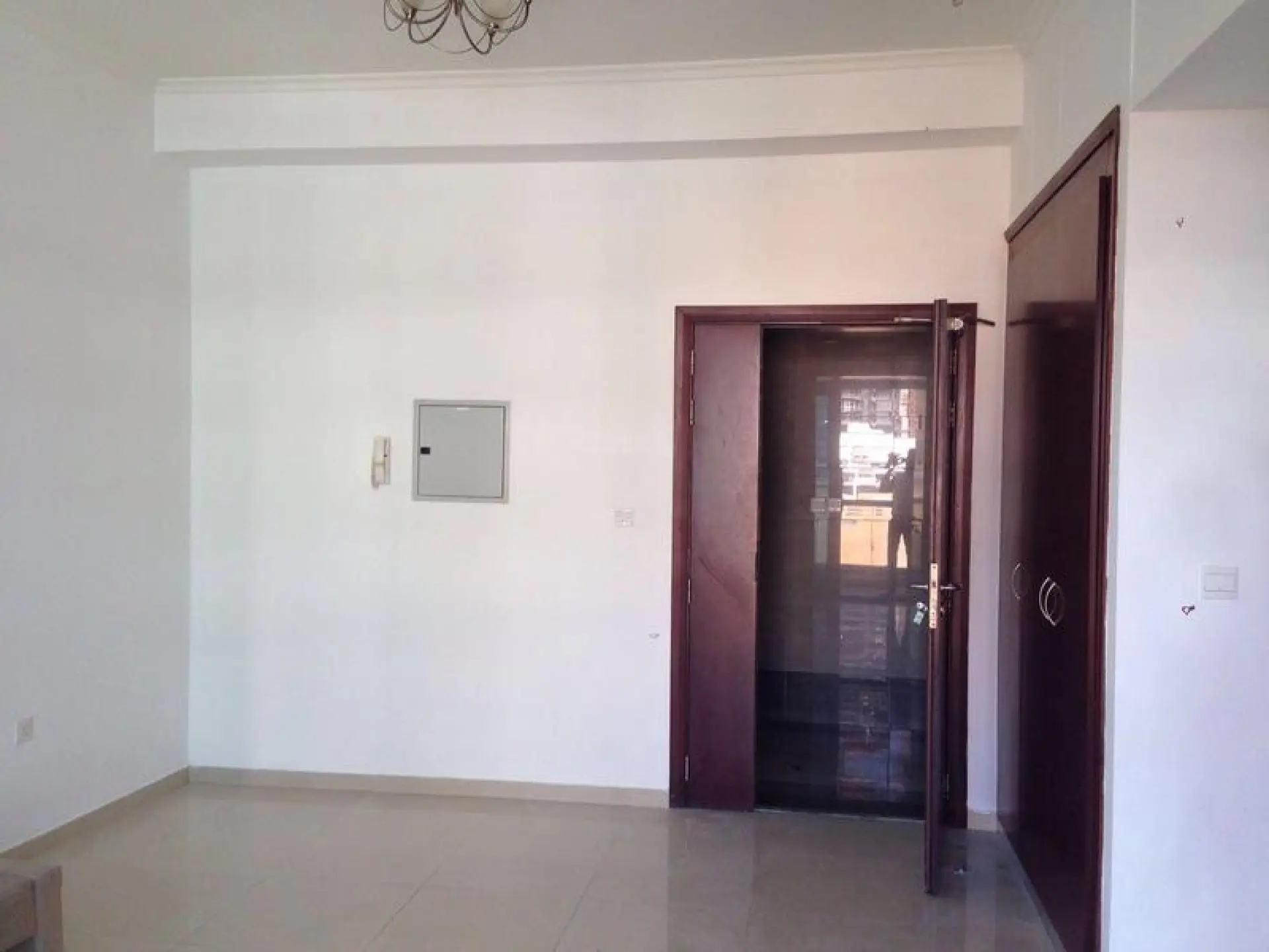 dct3-1590742558468 Superbe Studio à D.E.C Towers à Marina – Appartement Dubai (4/9)