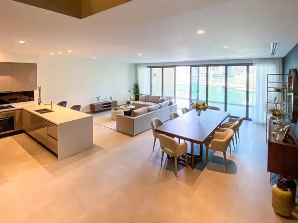 Grand 2 chambres luxueux avec vue complète sur la Marina – Appartement DUBAI (1/8)