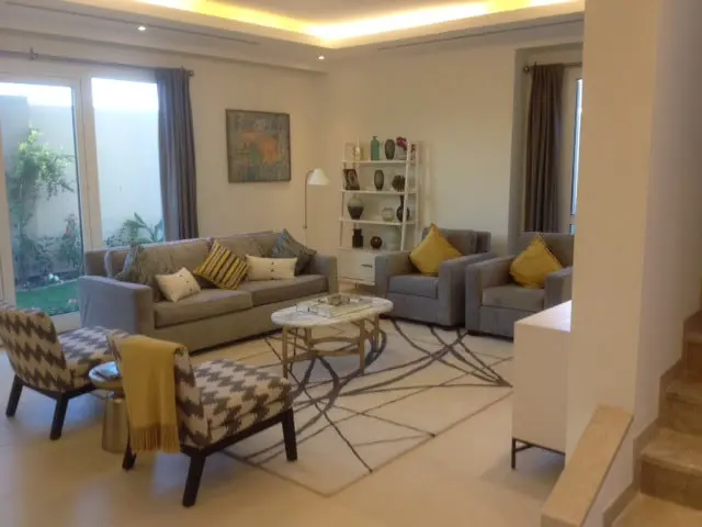 living1-1590746854385 Acquerrez la maison de vos rêves dans un nouveau quartier – Villa Dubai (3/9)