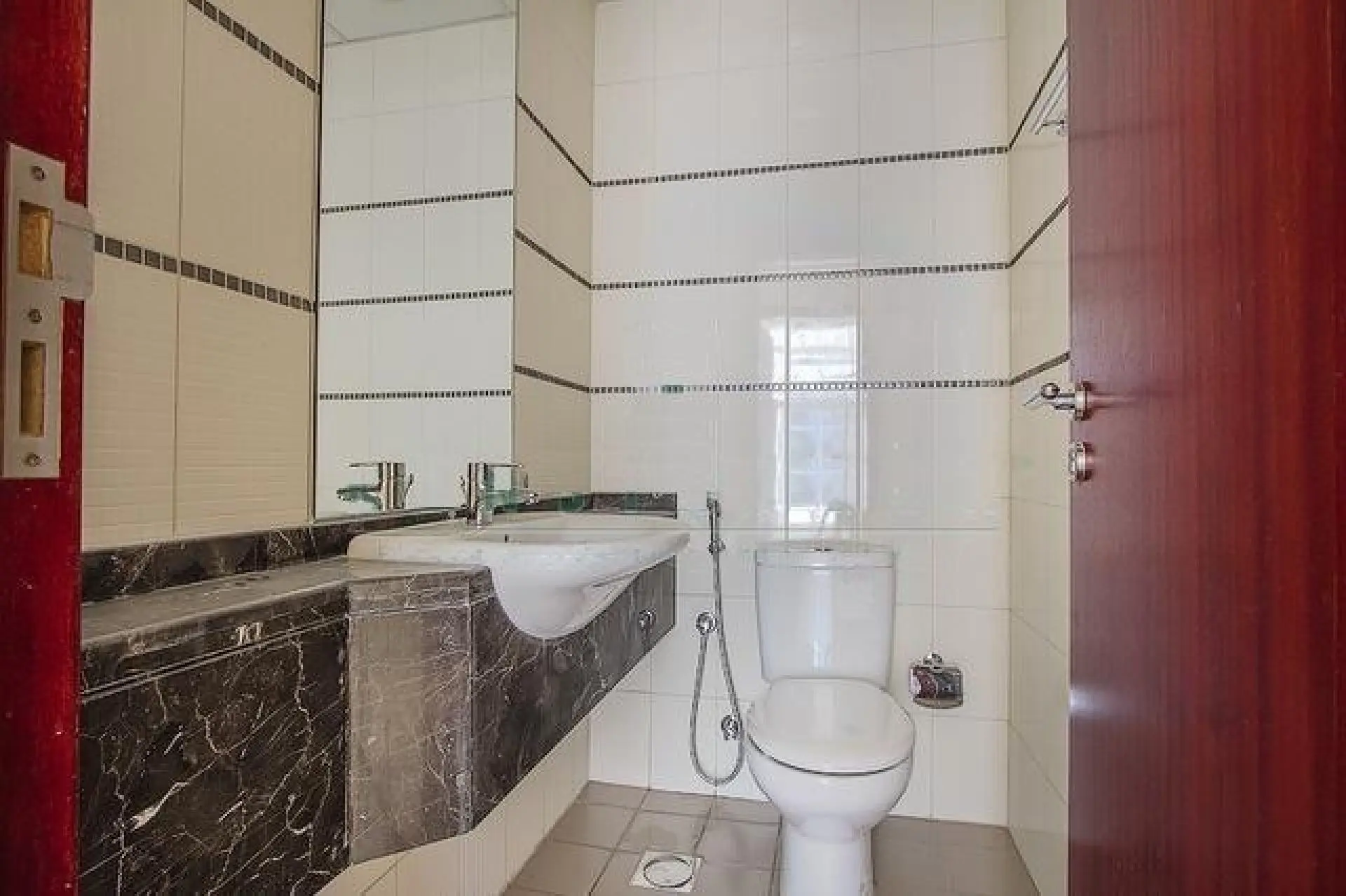 sct9-1590742623124 Vacant, Spacieux appartement à 1 chambre à Business Bay – Appartement Dubai (10/10)
