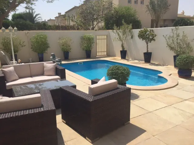 Superbe villa lumineuse, avec piscine dans un des plus beaux quartiers résidentiel de Dubai – Villa Dubai (2/30)
