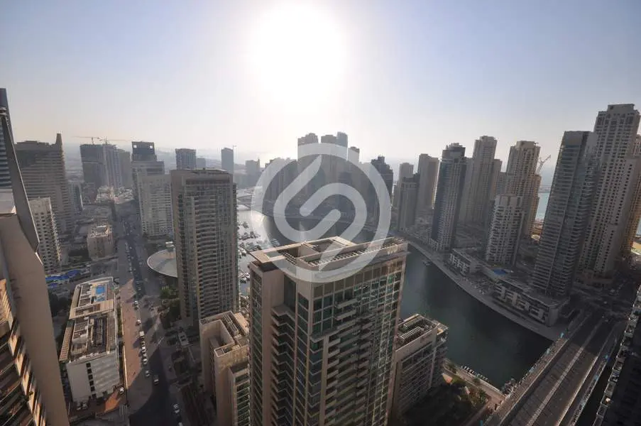 view-1590747336405 Somptueuse Penthouse à vendre à Dubai Marina – Appartement Dubai (3/10)