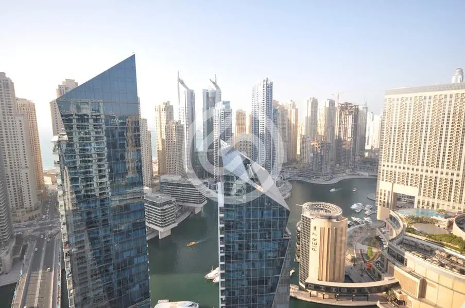 view1-1590747334405 Somptueuse Penthouse à vendre à Dubai Marina – Appartement Dubai (2/10)