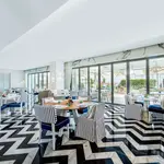 Géré par Accor Hotels Worldwide, Mansio propose une série d'appart-hôtels entièrement meublés comprenant des appartements d'u
