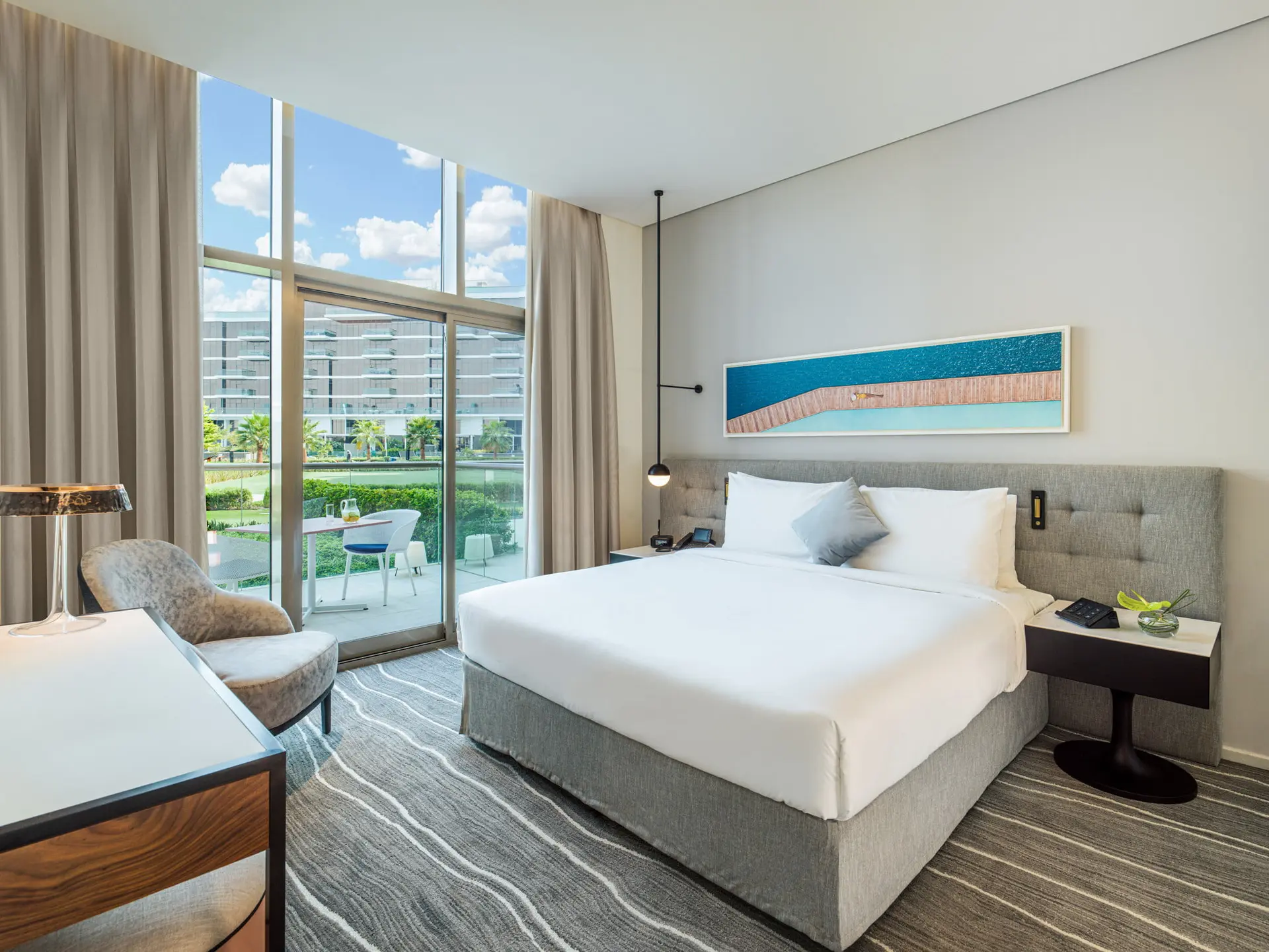 Géré par Accor Hotels Worldwide, Mansio propose une série d'appart-hôtels entièrement meublés comprenant des appartements d'u