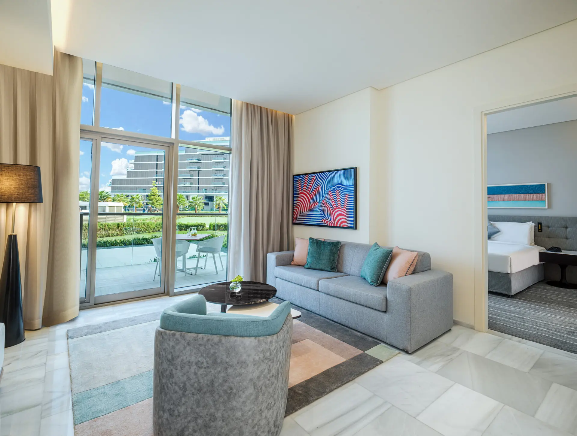 Géré par Accor Hotels Worldwide, Mansio propose une série d'appart-hôtels entièrement meublés comprenant des appartements d'u