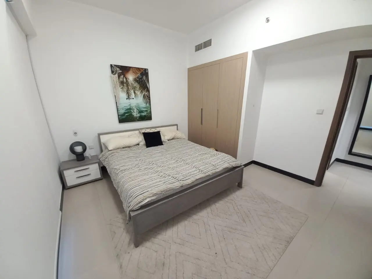 Vue sur la piscine | Spacieux | Meublé 1 BHK à louer – Appartement Dubai (9/11)