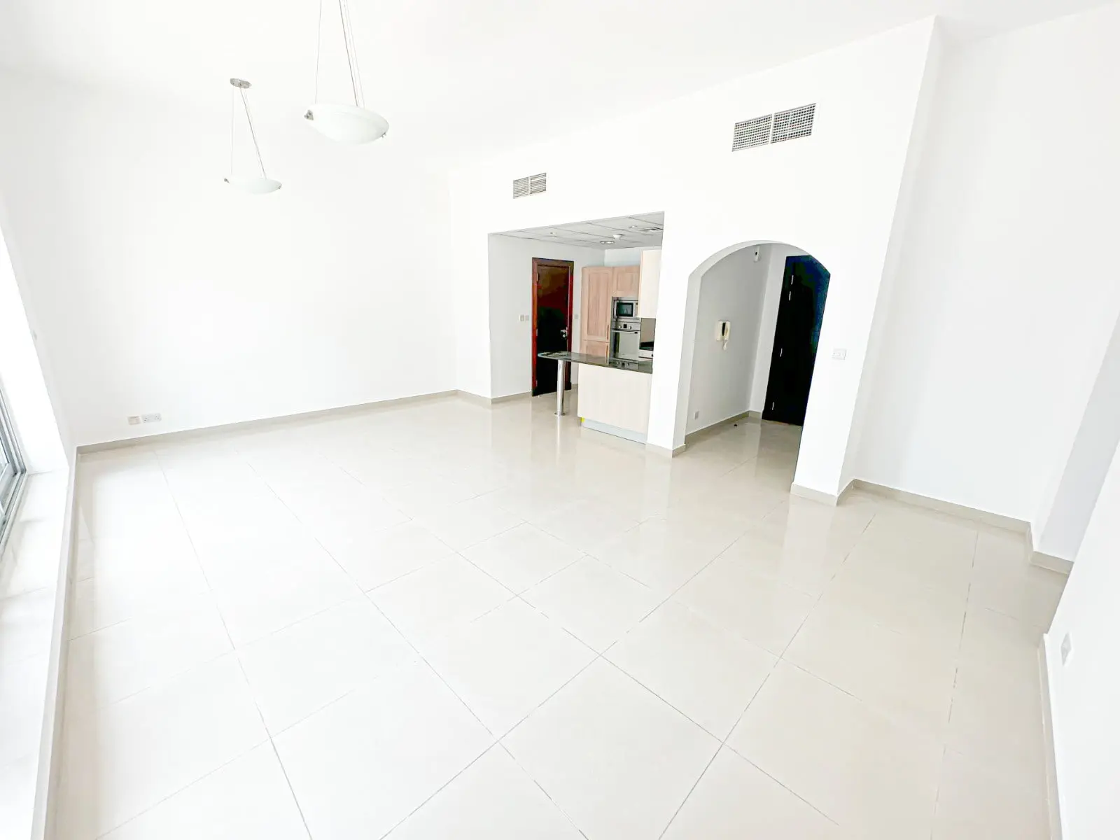 48871-WhatsApp-Image-2023-08-10-at-16.47.26 Climatisation incluse | Appartement spacieux 2 BHK | Marina – Appartement DUBAI (3/10)