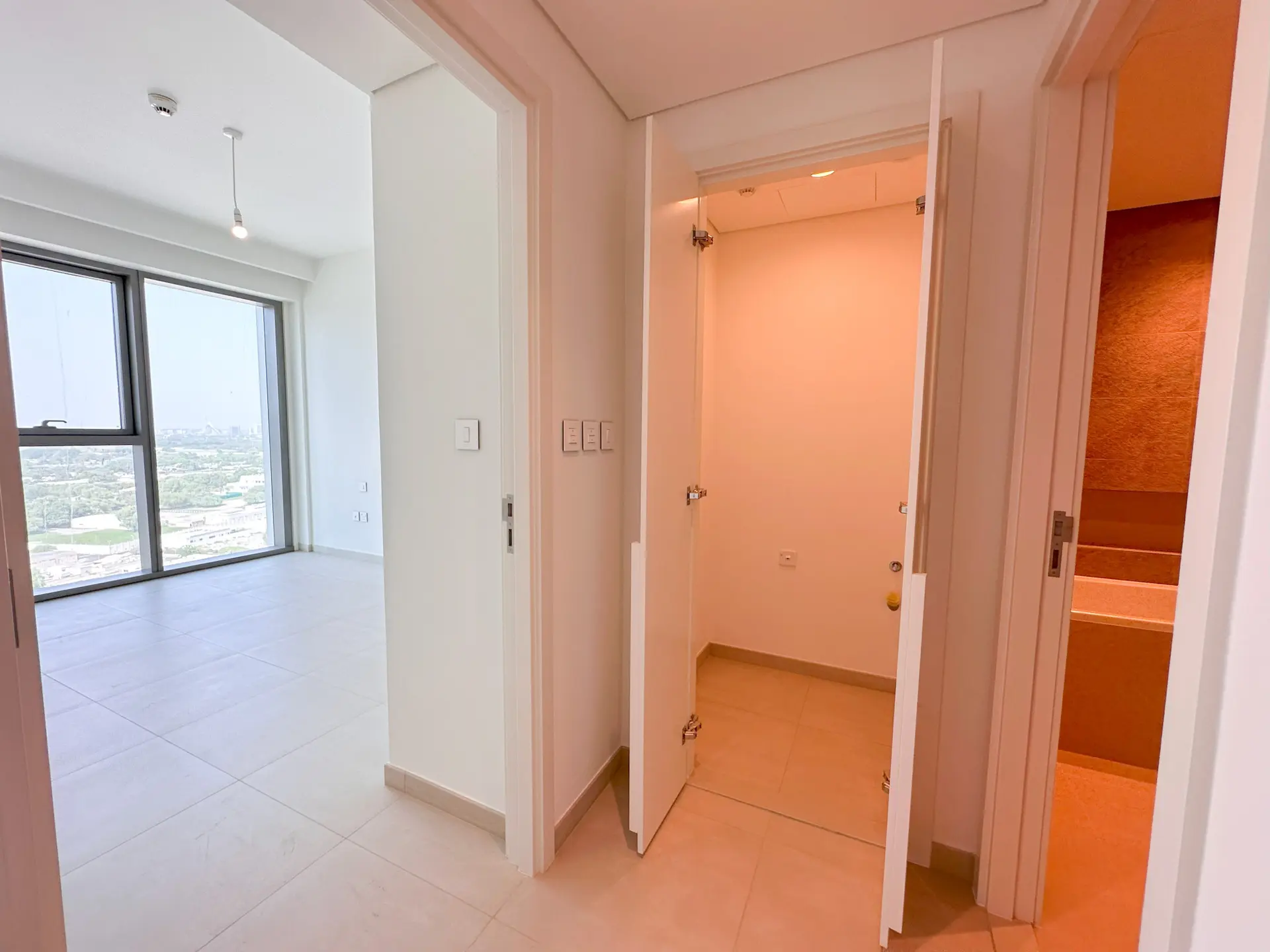 50476-IMG_0234 CHILLER GRATUIT | DEVENIR LE PREMIER LOCATAIRE | VUE SUR DIFC – Appartement DUBAI (9/12)