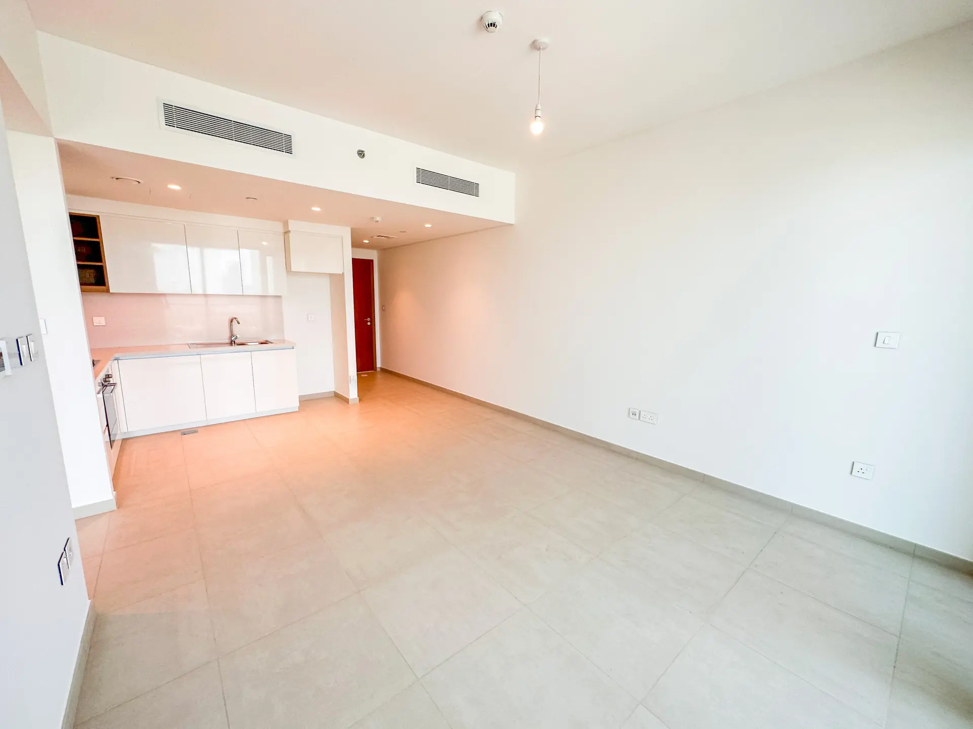 50478-IMG_0237 CHILLER GRATUIT | DEVENIR LE PREMIER LOCATAIRE | VUE SUR DIFC – Appartement DUBAI (5/12)